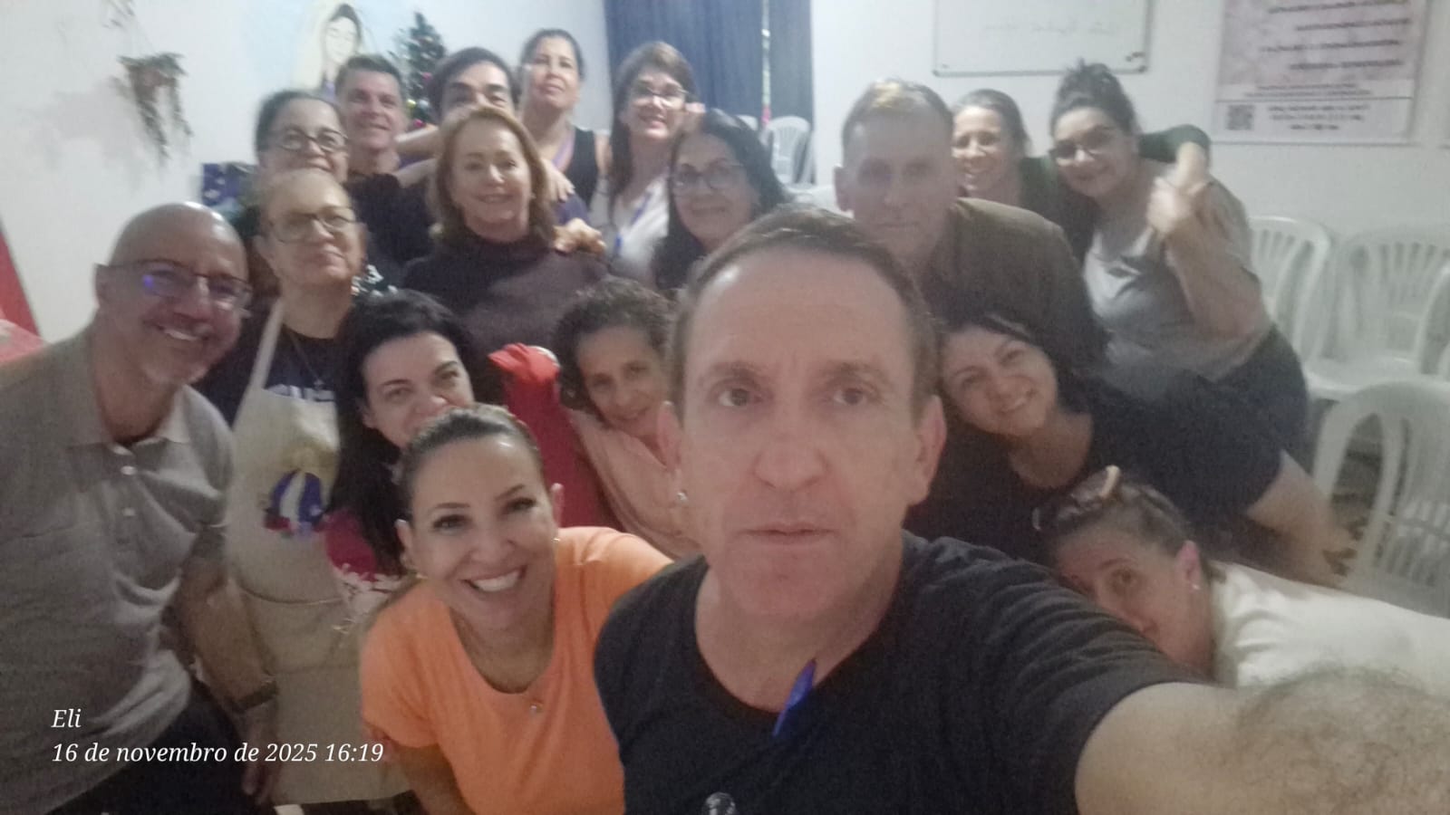 Uma parte do pessoal que te ama gratuitamente